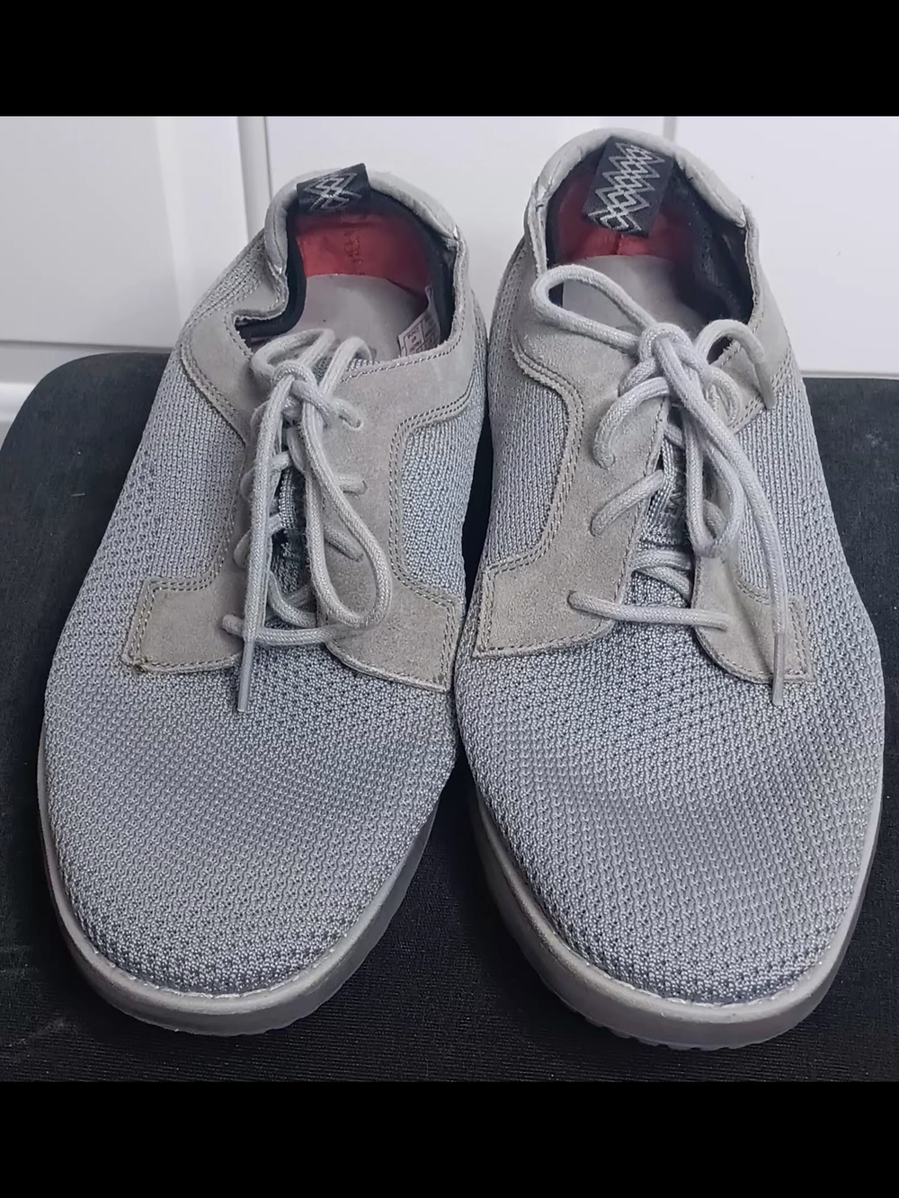 UGG Men's Light Grey Knit Energ Treadlite Lace-Up Sneakers Size 8.5